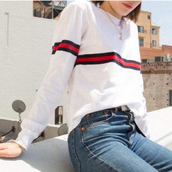 Brandy Melville Acacia Top - Picture 1 of 4